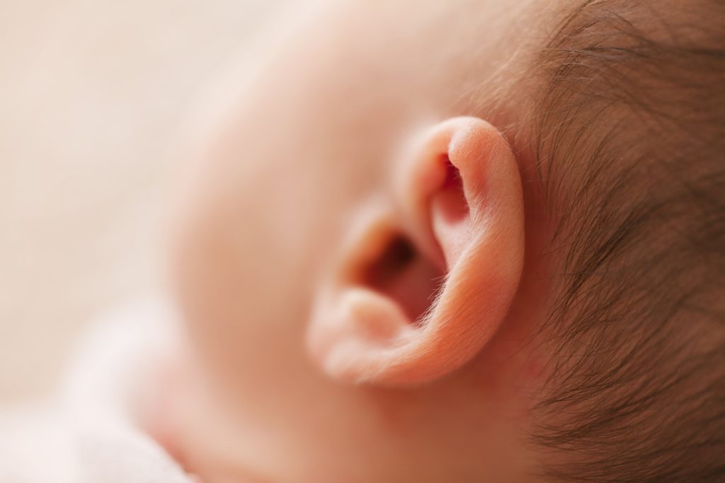 Neuroth Magazin: Babyohren sind besonders empfindlich (Stockfoto Burst)